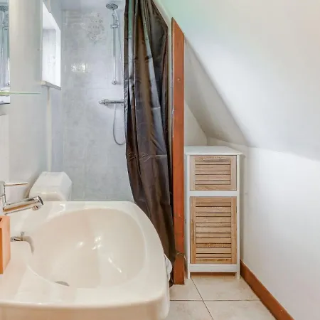 Holiday home Tranquil With Private Pool *
