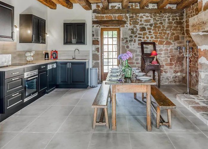 Tranquil With Private Pool Prázdninový dům *