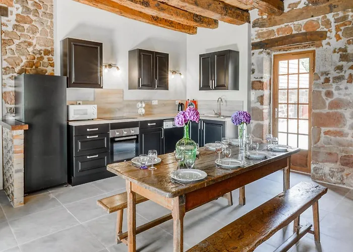 Tranquil With Private Pool Prázdninový dům